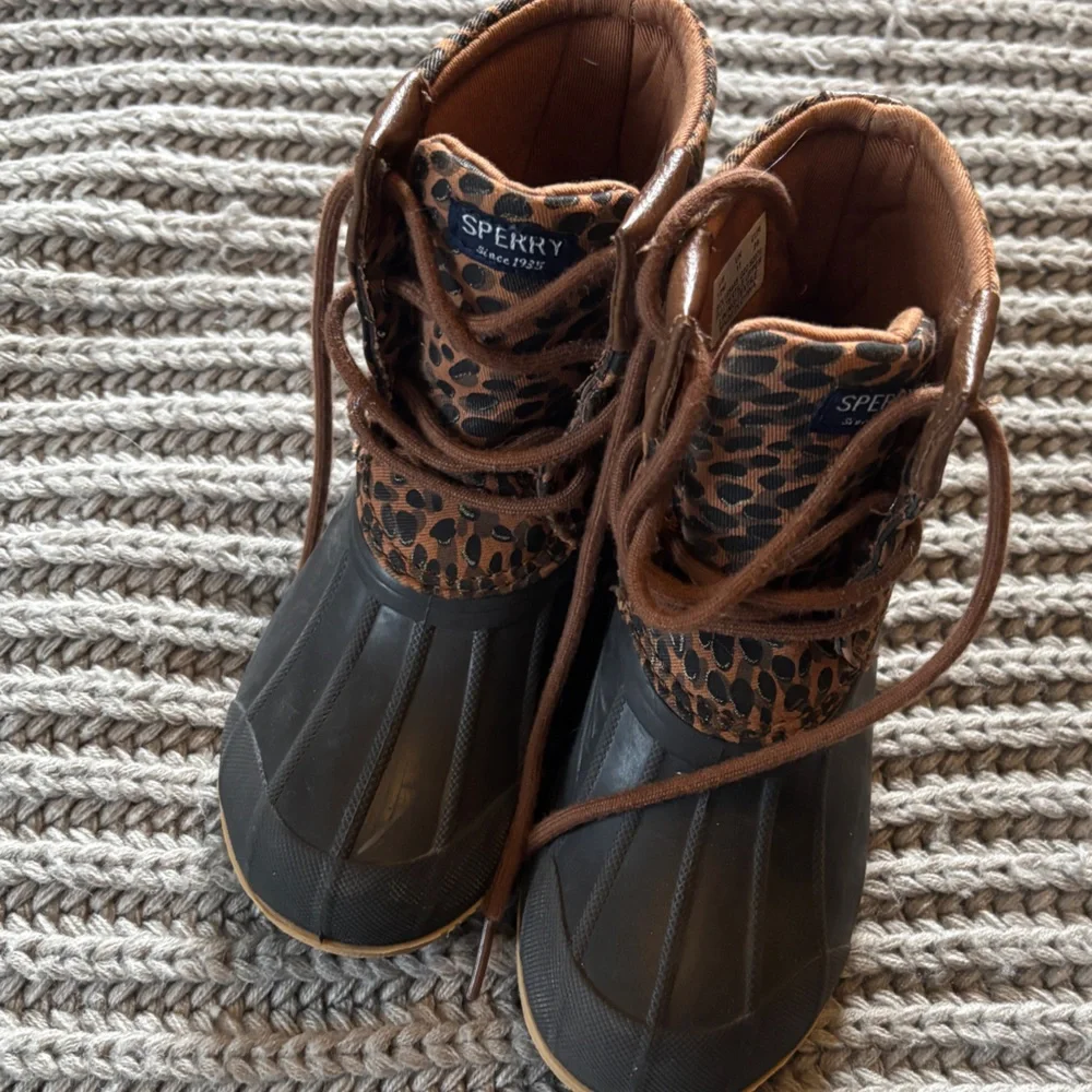Sperry Kids Leopard and Black Duck Boots